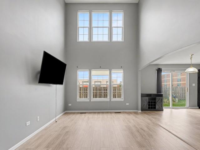 Townhouse for sale in Hunters Crossing, Channahon