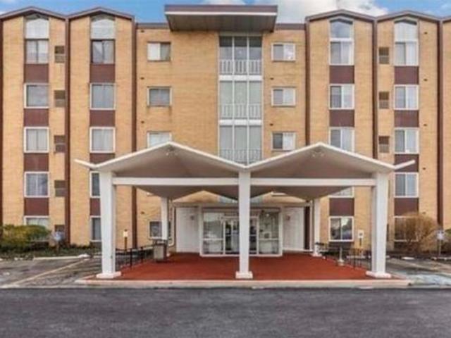 Condo for sale in North Olmsted, Ohio