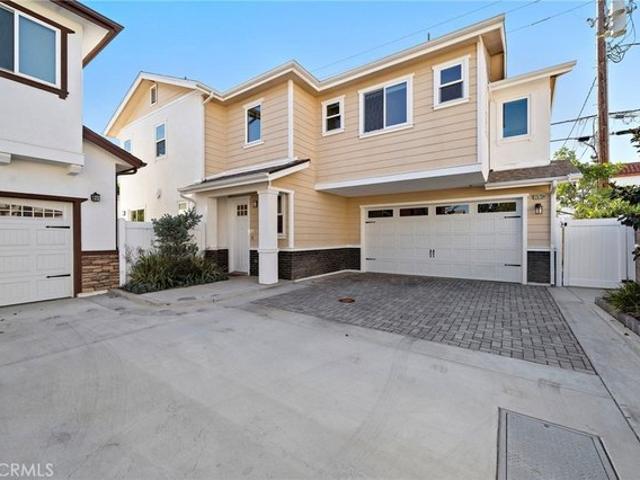 House for sale in Costa Mesa, California