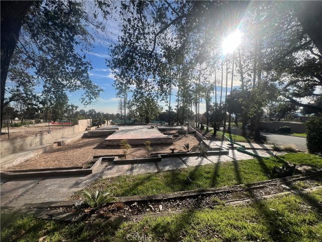 Land for sale in Altadena, California