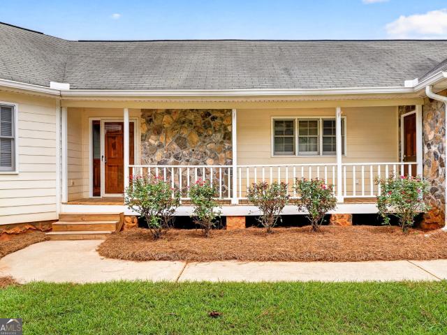 House for sale in Jenkinsburg, Georgia