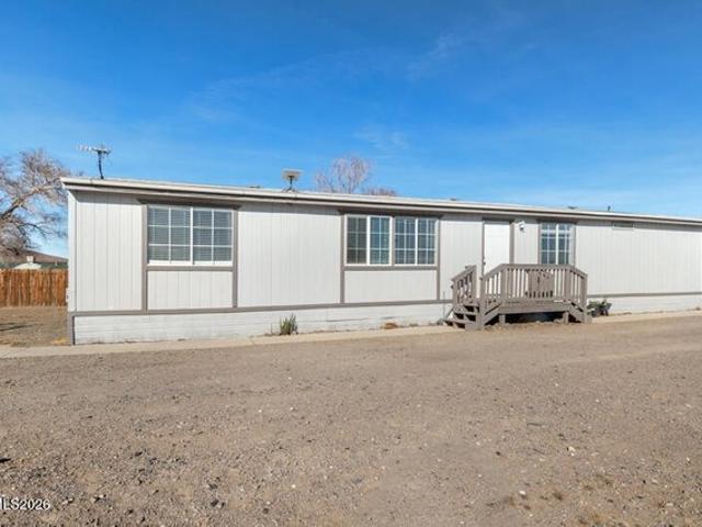 House for sale in Silver Springs, Nevada