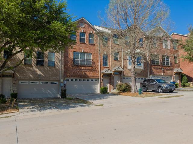 Townhouse for sale in Denton, Texas