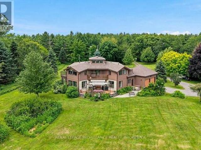 House for sale in Frontenac Islands, Ontario