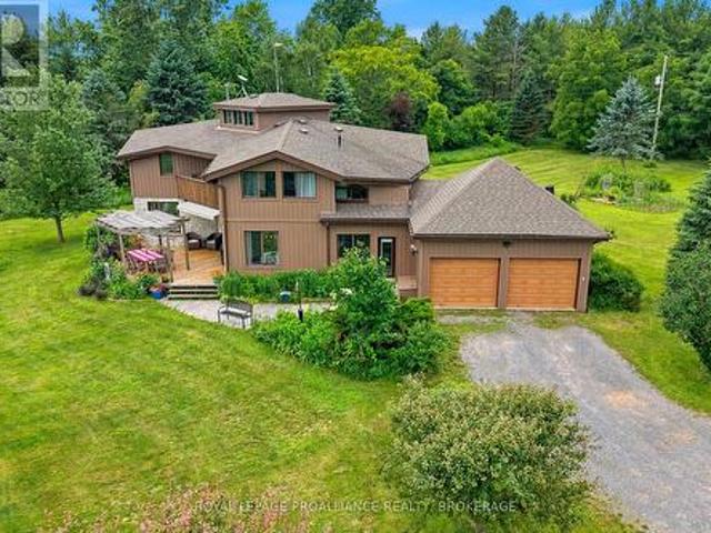House for sale in Frontenac Islands, Ontario