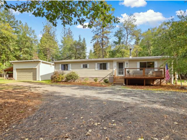 House for sale in Veneta, Lane County