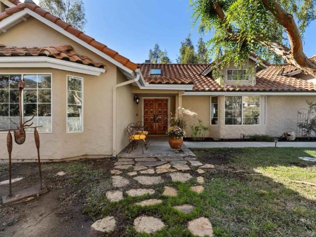 House for sale in Escondido, San Diego County