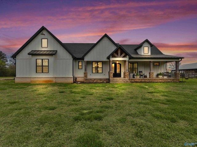 House for sale in Elkmont, Alabama
