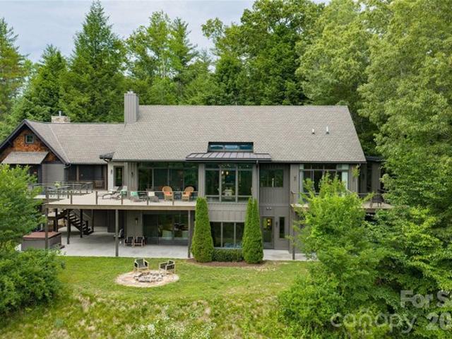 House for sale in Hendersonville, North Carolina