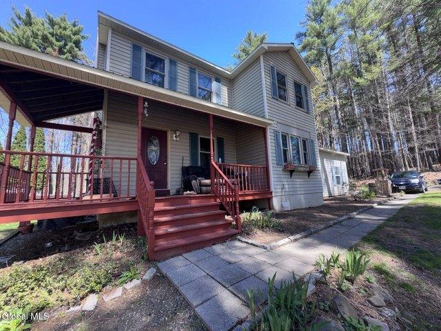 House for sale in Saratoga, New York