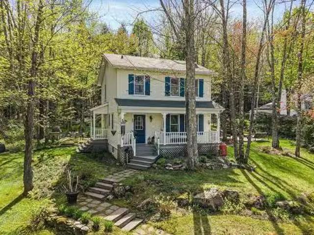 House for sale in Knowlton House for sale in Knowlton
