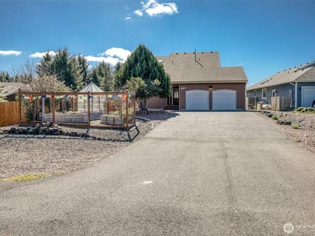 House for sale in Ocean Shores, Washington