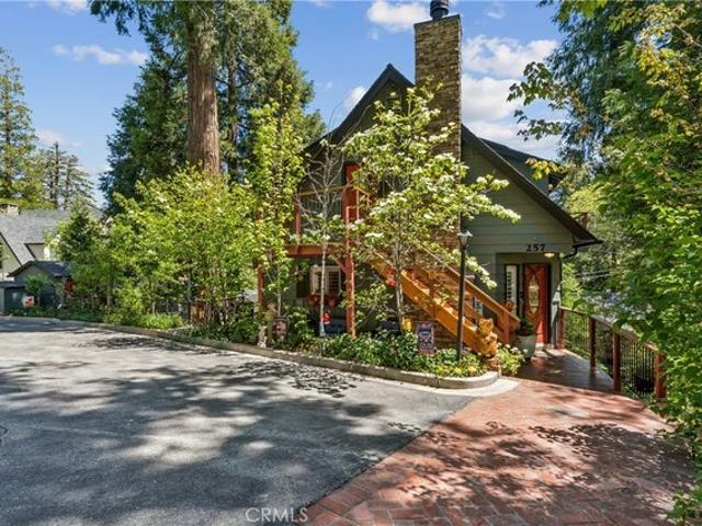 House for sale in Cedar Glen, California