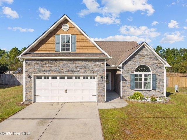 House for sale in Hubert, North Carolina