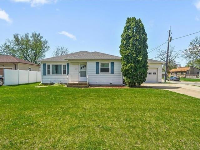 House for sale in Waterloo, Iowa