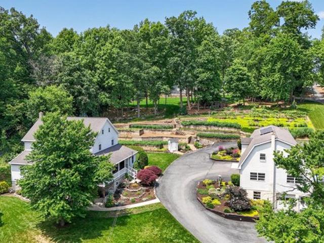 House for sale in New Holland, Pennsylvania