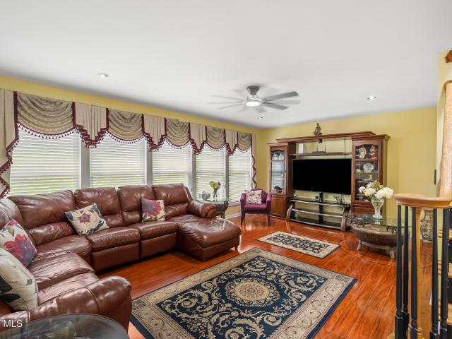 House for sale in Guilderland, New York