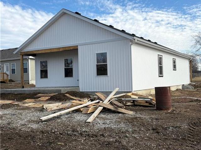 House for sale in Kidder, Missouri
