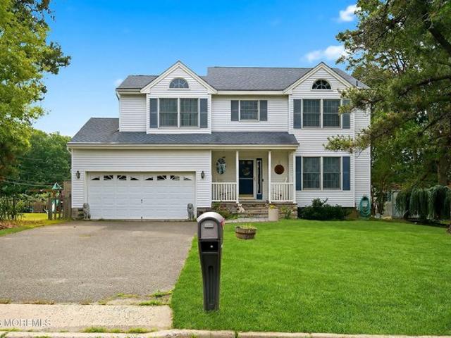 House for sale in Manahawkin, New Jersey
