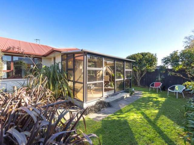 Apartment for sale in Bishopdale, Canterbury