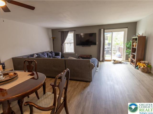 Townhouse for sale in Lehigh, Pennsylvania