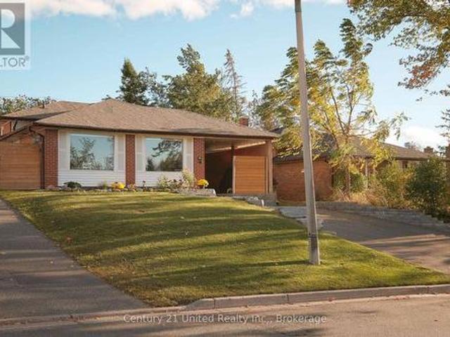House for sale in Collison Heights, Peterborough