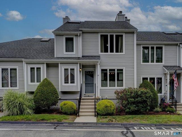 Townhouse for sale in Putnam, Connecticut