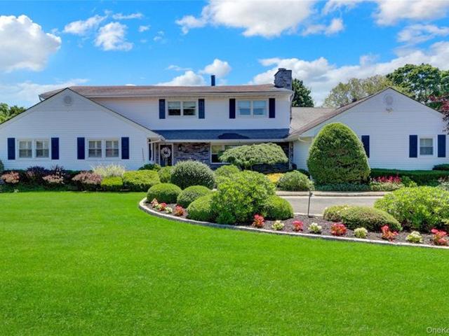 House for sale in Bohemia, New York