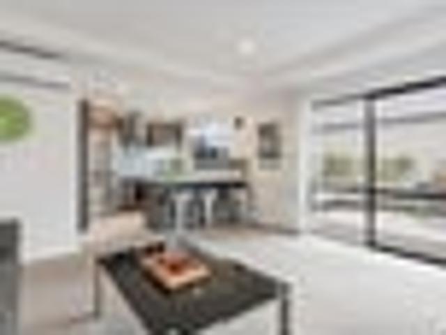 Apartment for sale in Chaslands, Canterbury