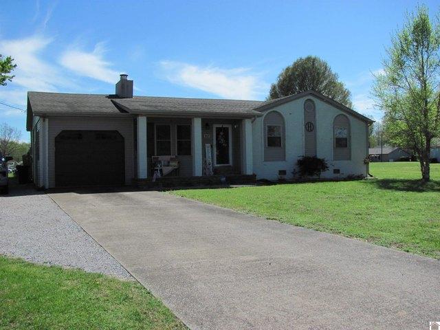 House for sale in Mayfield, Kentucky