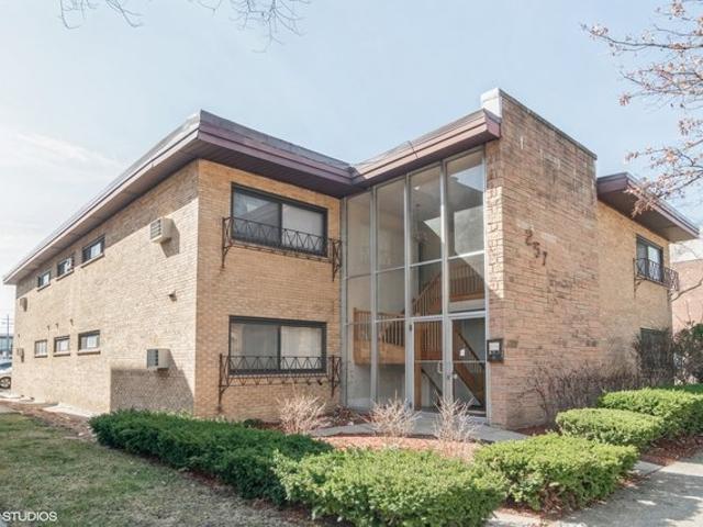 Condo for sale in Oak Park, Illinois