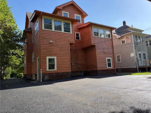 House for sale in Fairmount Boulevard Historic District, Cleveland Heights