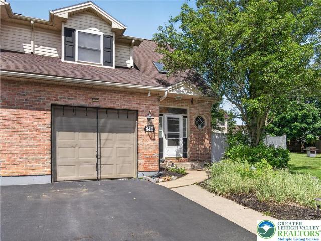 Townhouse for sale in Vista Estates, Forks Township