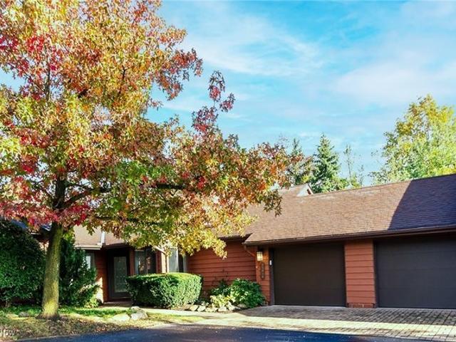 Condo for sale in Beachwood, Ohio