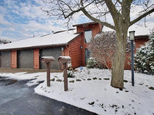 Condo for sale in Beachwood, Ohio