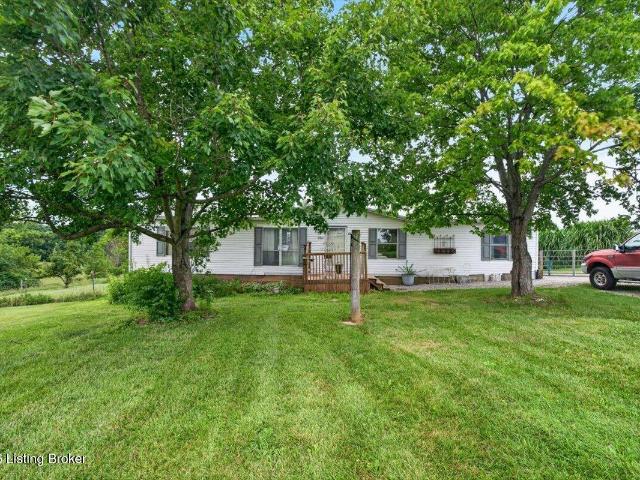 House for sale in Smithfield, Kentucky