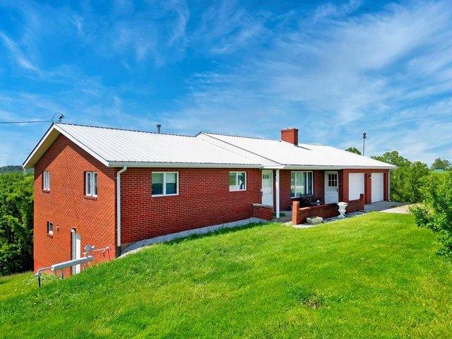 House for sale in New Martinsville, West Virginia