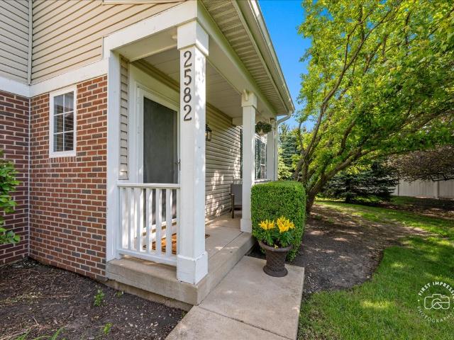 Townhouse for sale in Geneva, Illinois