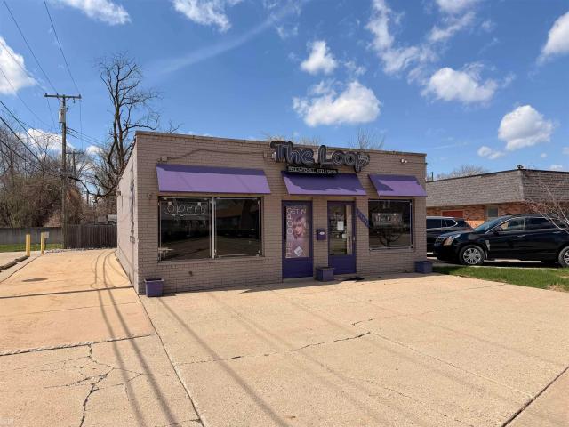 Commercial for sale in Saint Clair Shores, Michigan