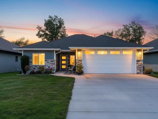 Condo for sale in Suamico, Wisconsin