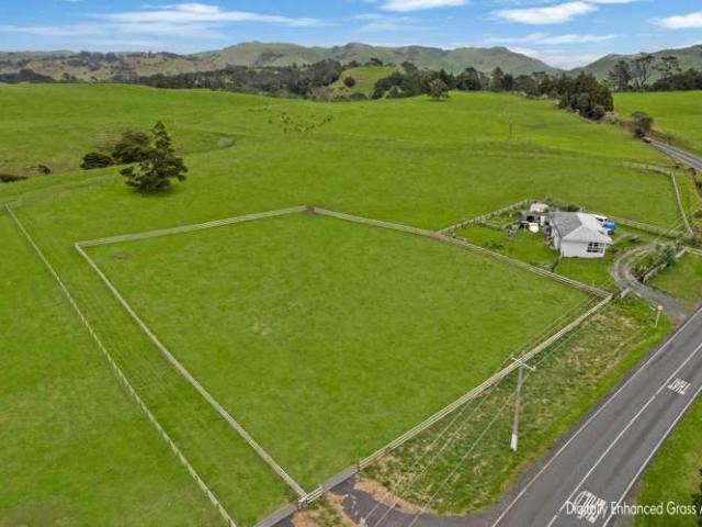 Property for sale in Awhitu, Oroua County
