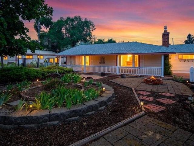 House for sale in Oregonia