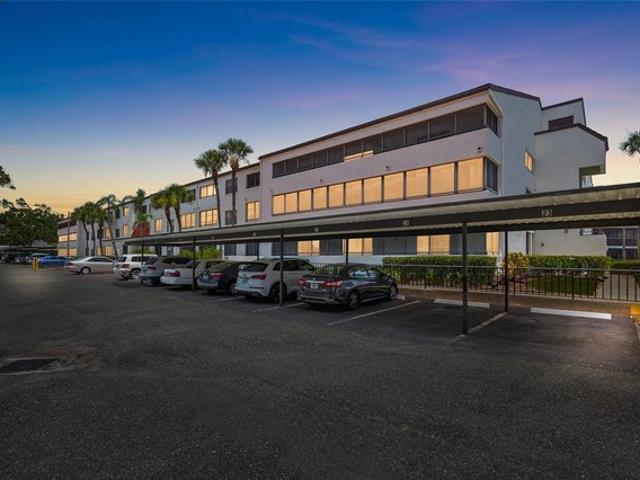 Condo for sale in Clearwater, Florida