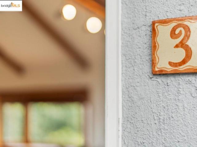 Condo for sale in Berkeley, California