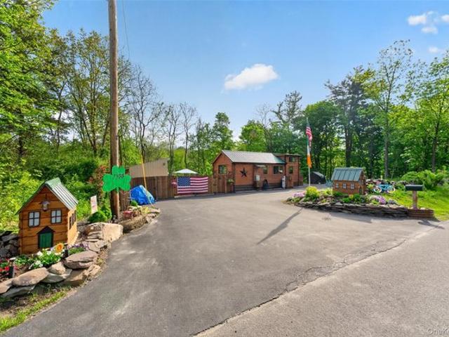 House for sale in Cornwallville, New York