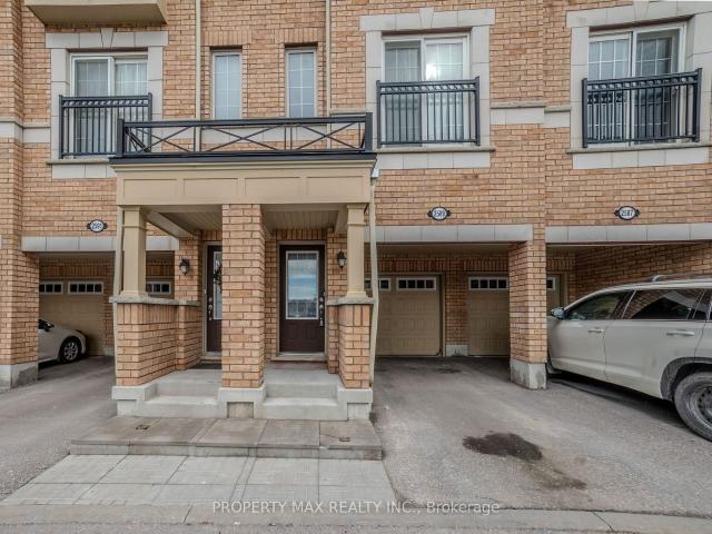 Townhouse for sale in Woburn, Ontario