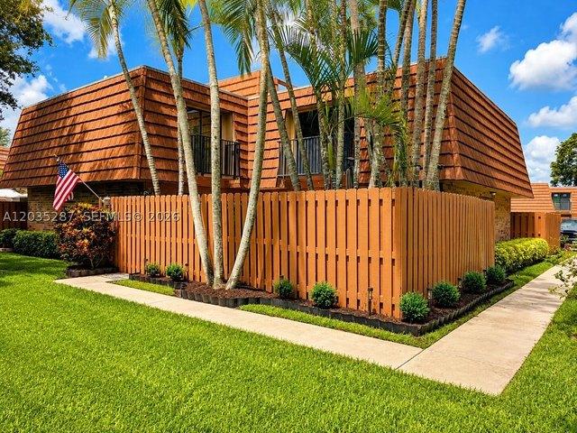 Townhouse for sale in Hollywood, Florida