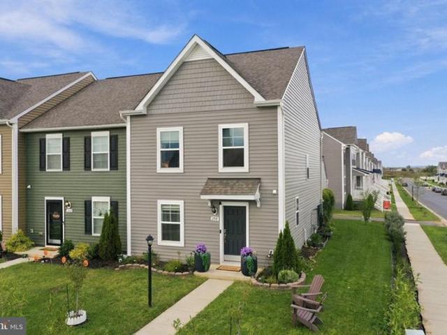 Townhouse for sale in Charles Town, Jefferson County