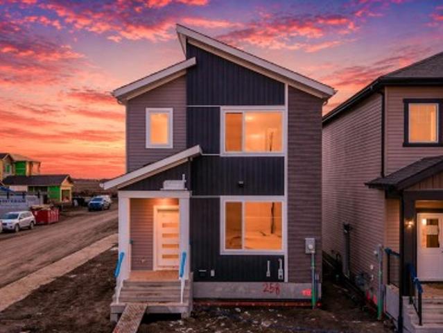 House for sale in Nisku, Alberta