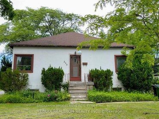 House for rent in Woburn, Ontario